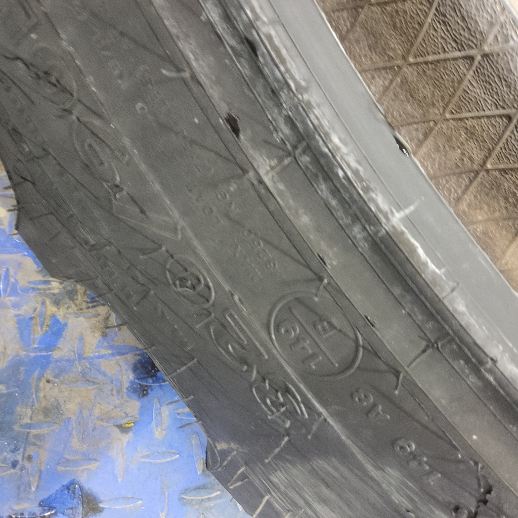 320/90R54 Goodyear Farm DT800 Super Traction R-1W 149A8 99%