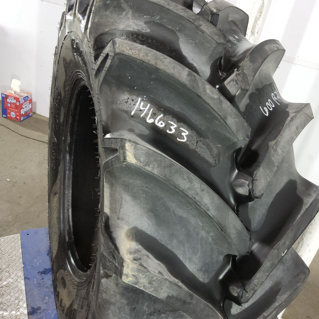 600/65R28 Goodyear Farm Optitrac R-1W