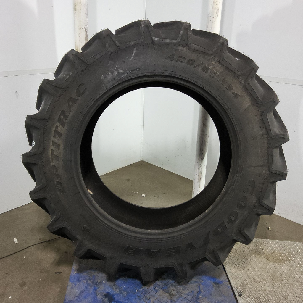 420/85R34 Goodyear Farm Optitrac R-1W
