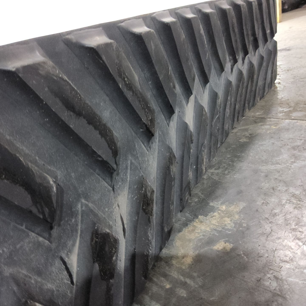25" Camoplast Track 3500 John Deere 8000T 40%