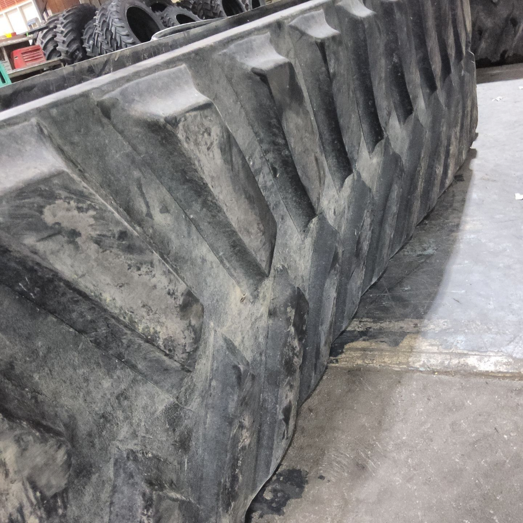 25" Camoplast Track 3500 John Deere 8000T 40%