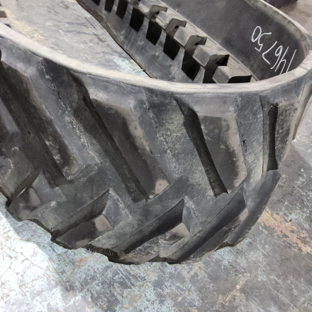 25" Camoplast Track 3500 John Deere 8000T 40%