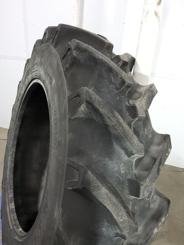 420/85R34 Titan Farm AG49M Radial R-1W 99%