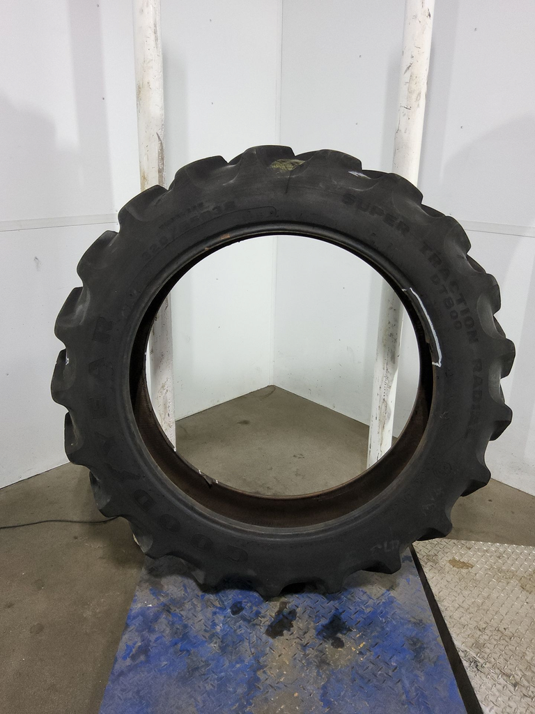 320/85R38 Goodyear Farm DT800 Super Traction R-1W 99%