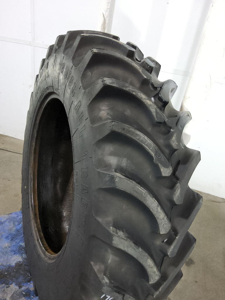 14.9R30 Firestone Radial All Traction FWD R-1 135A8 95%