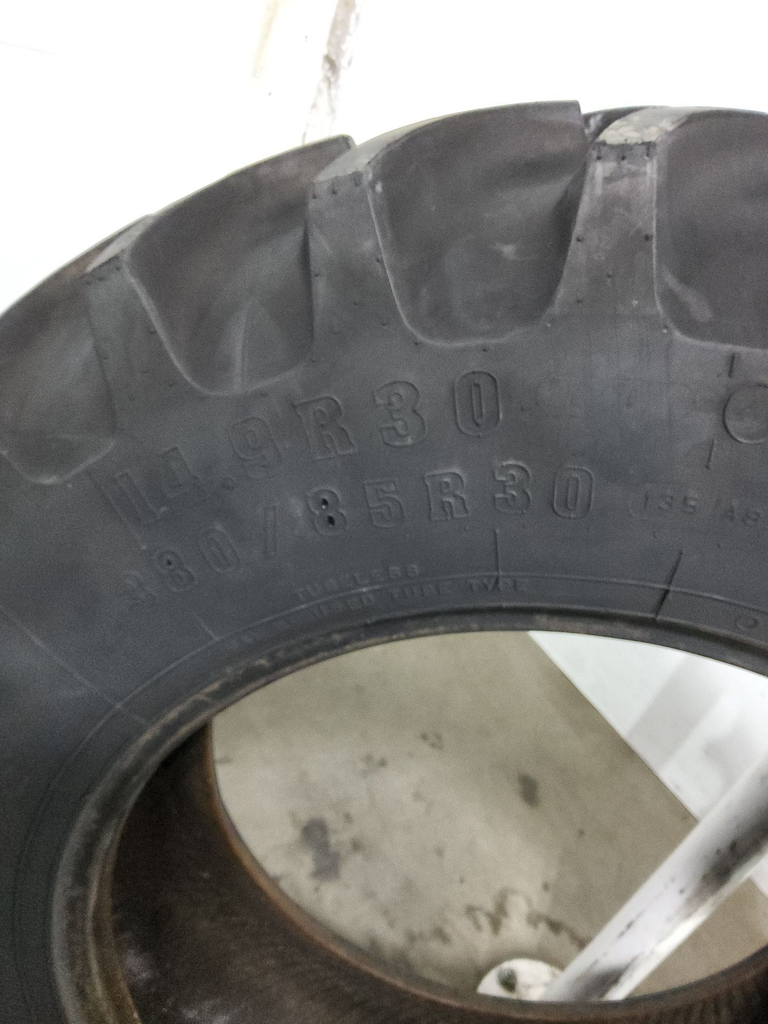 14.9R30 Firestone Radial All Traction FWD R-1 135A8 95%