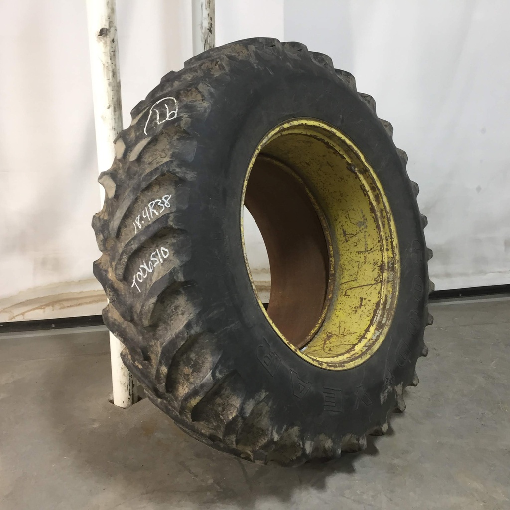 480/80R38 Goodyear Farm Dyna Torque Radial R-1 on John Deere Yellow 0-Hole Band Dual "L" Rail w/16" band 45%