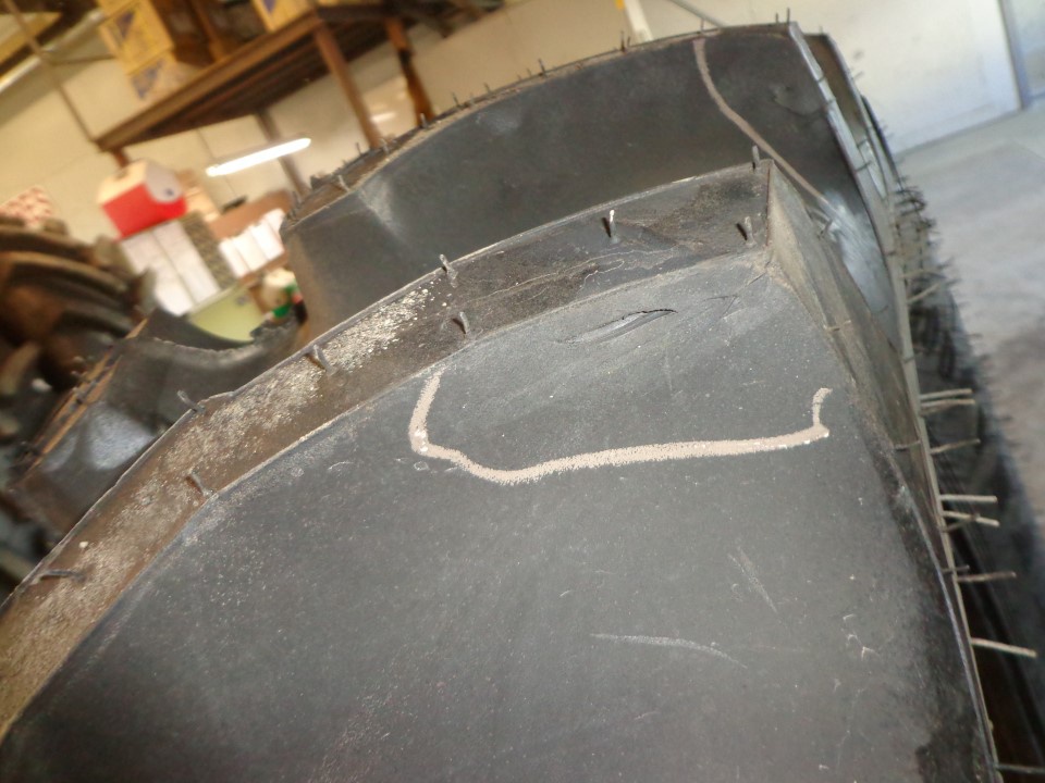 420/90R30 Goodyear Farm UltraTorque Radial R-1 142 B 95%