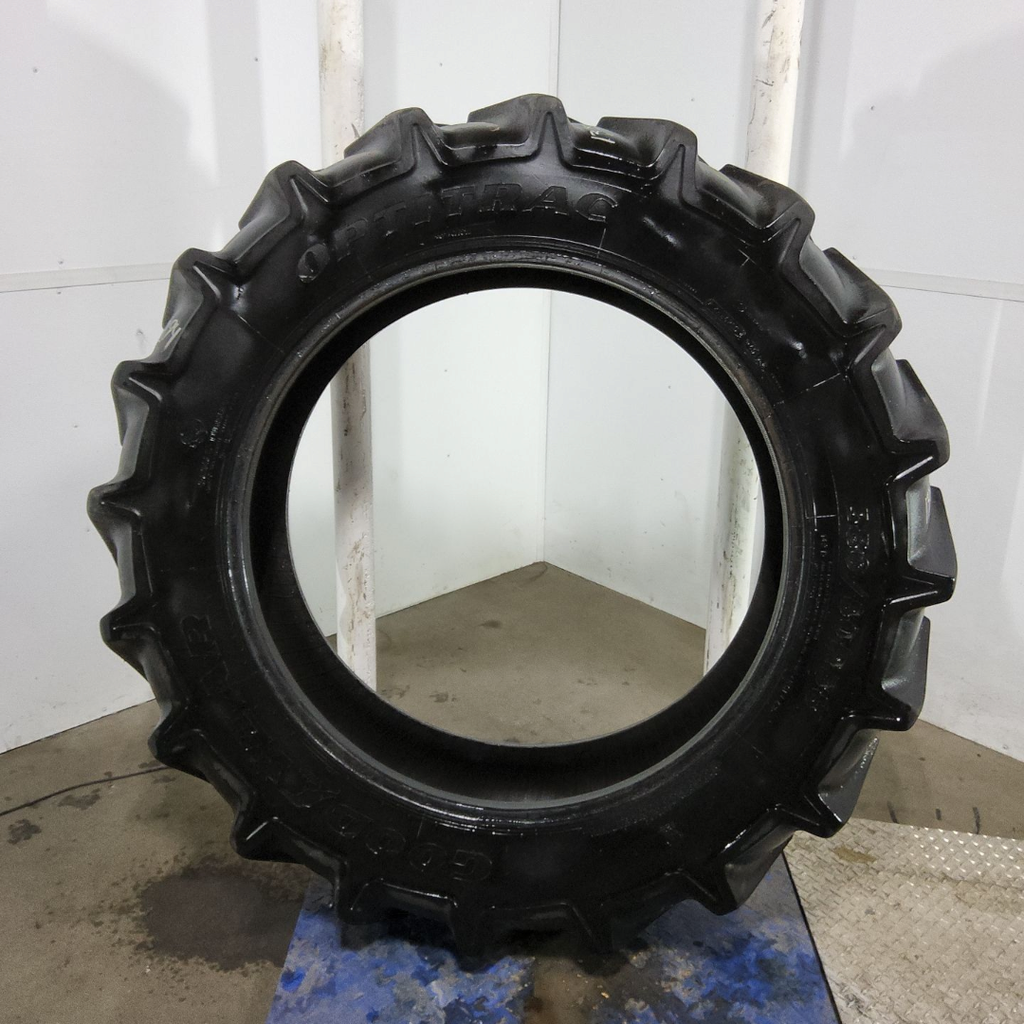 380/80R38 Goodyear Farm Optitrac R-1W 142D 60%