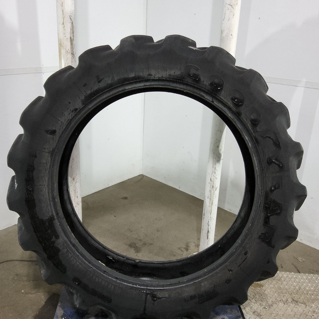 320/85R38 Goodyear Farm DT800 Super Traction R-1W