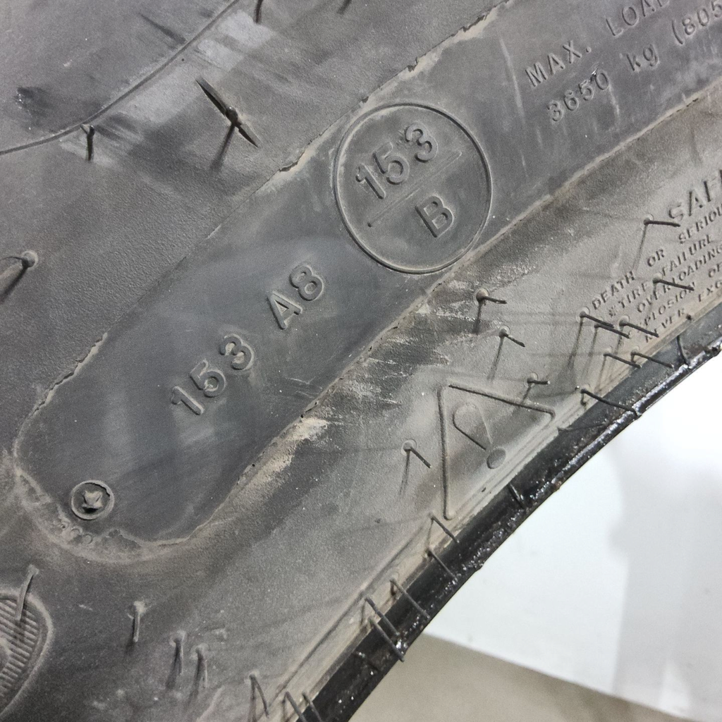 320/90R46 Goodyear Farm DT800 Super Traction R-1W 153B 99%