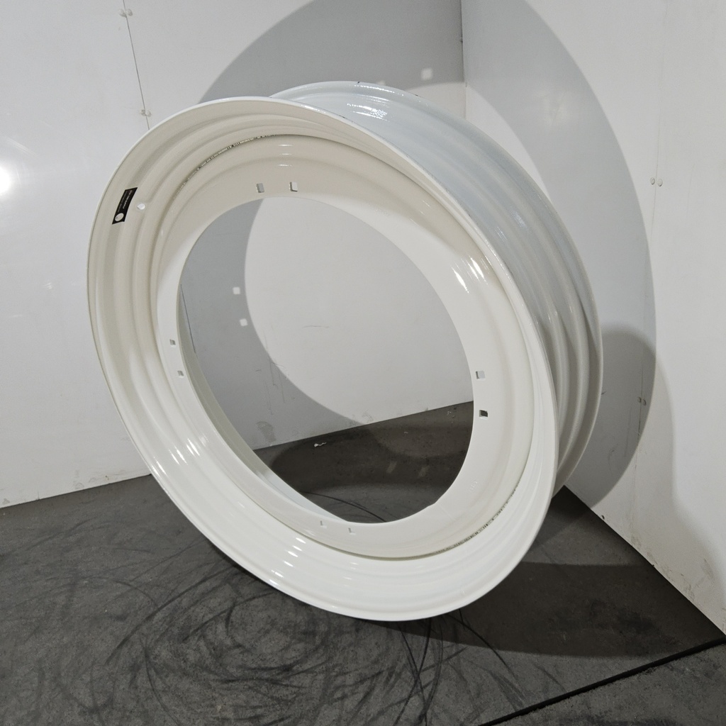 10"W x 42"D, New Holland White 8-Hole Stub Disc (groups of 2 bolts)