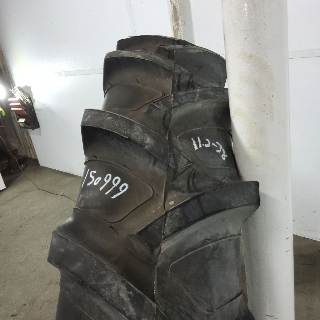 11.2-38 Titan Farm Hi Power Lug R-1 B (4 Ply), 99%