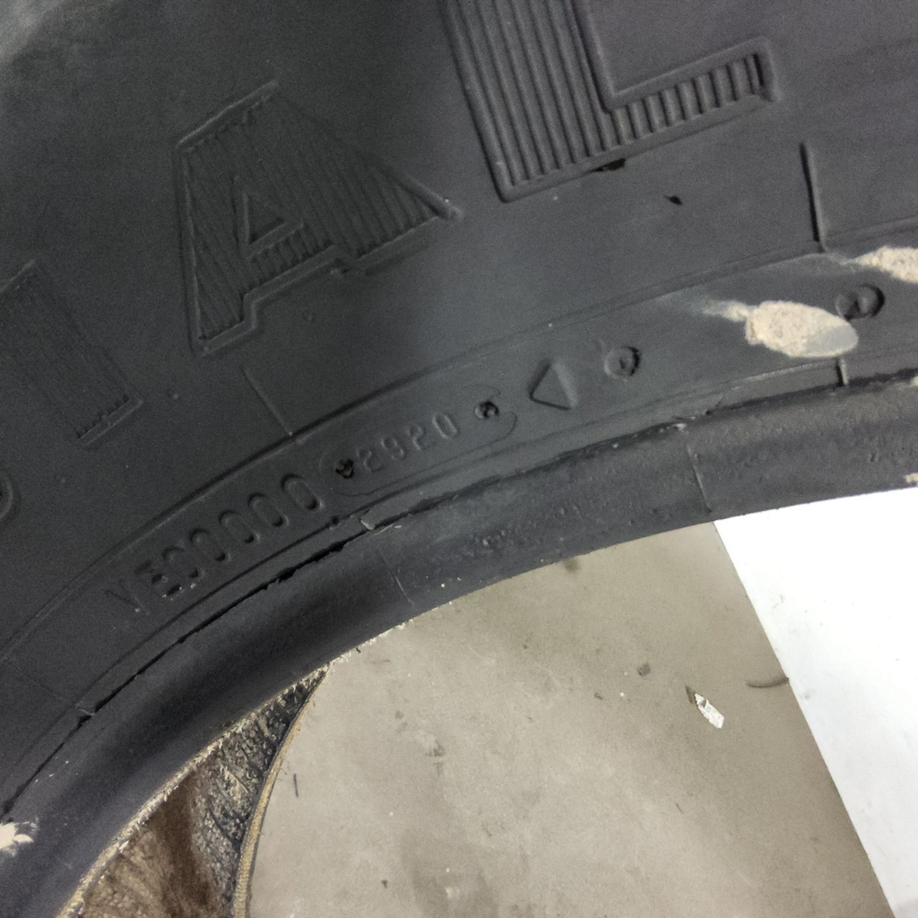 320/85R34 Firestone Radial 9000 R-1W 133B