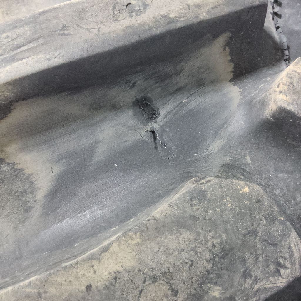 23.1-26 Firestone Super All Traction 23 R-1 D (8 Ply), 90%