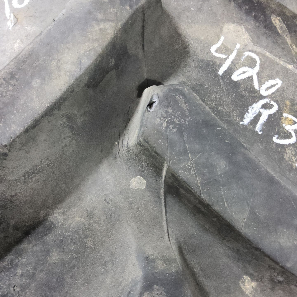 420/85R34 Goodyear Farm DT806 Optitrac R-1W 147B 70%