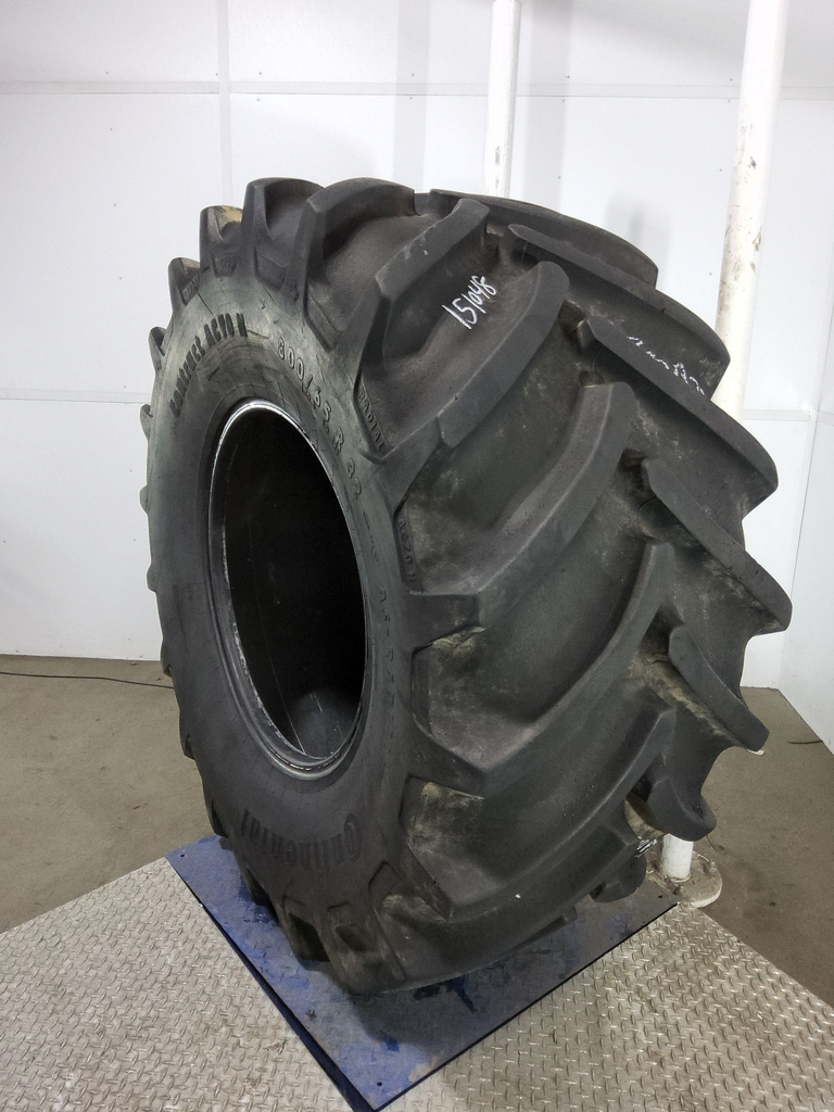800/65R32 Continental AC70 Radial R-1W 172A8 70%