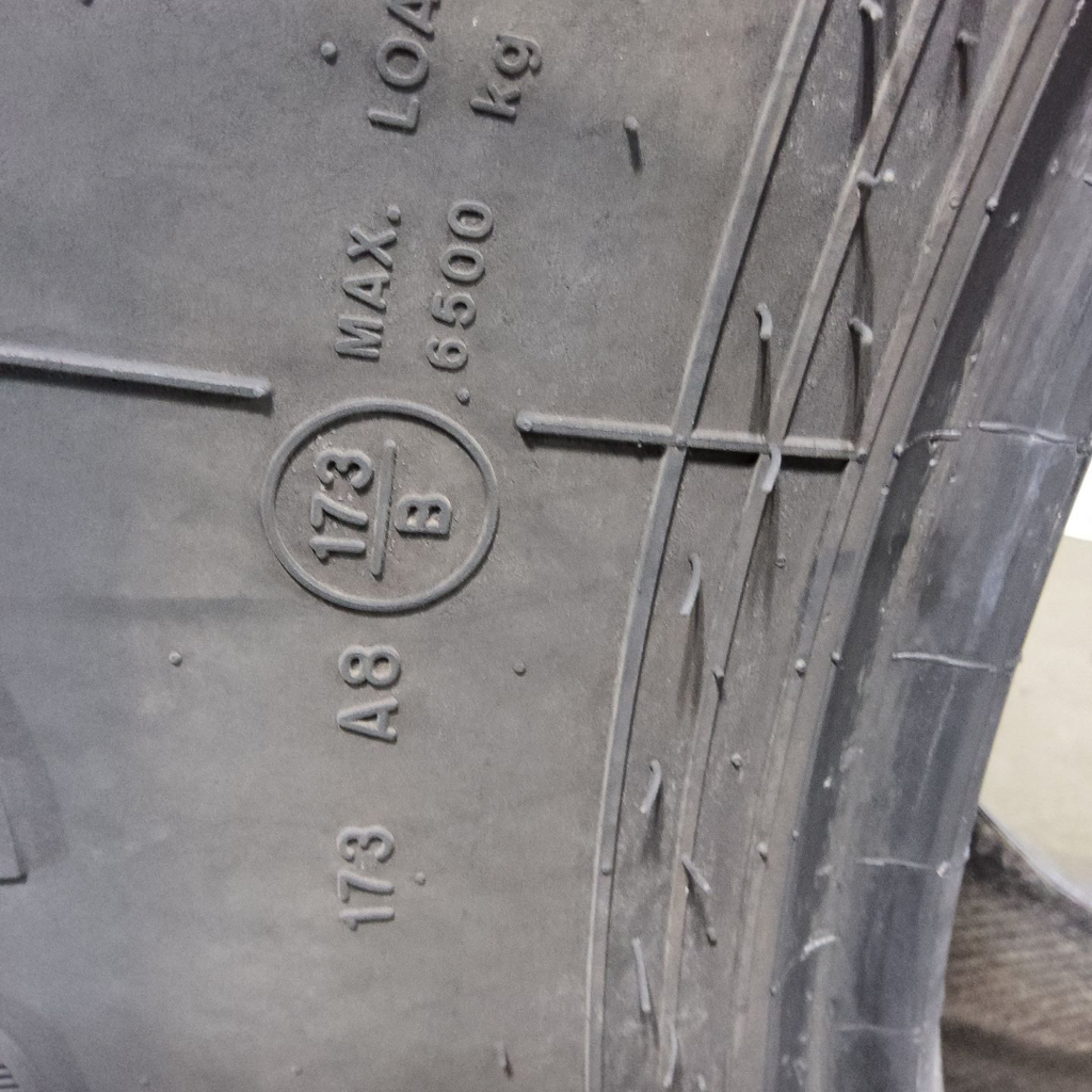 650/85R38 Goodyear Farm DT824 Optitrac R-1W 173A8 80%