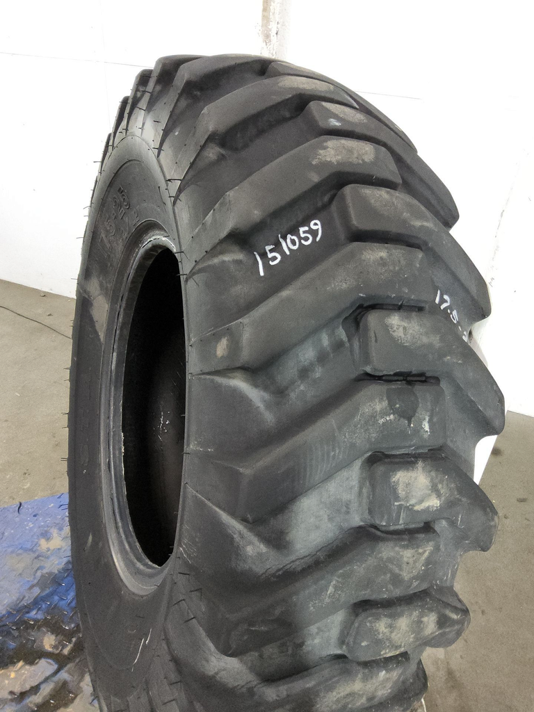 17.5-25 American Farmer (STA) American Contractor Loader Grader E-2/G-2/L-2 F (12 Ply), 85%