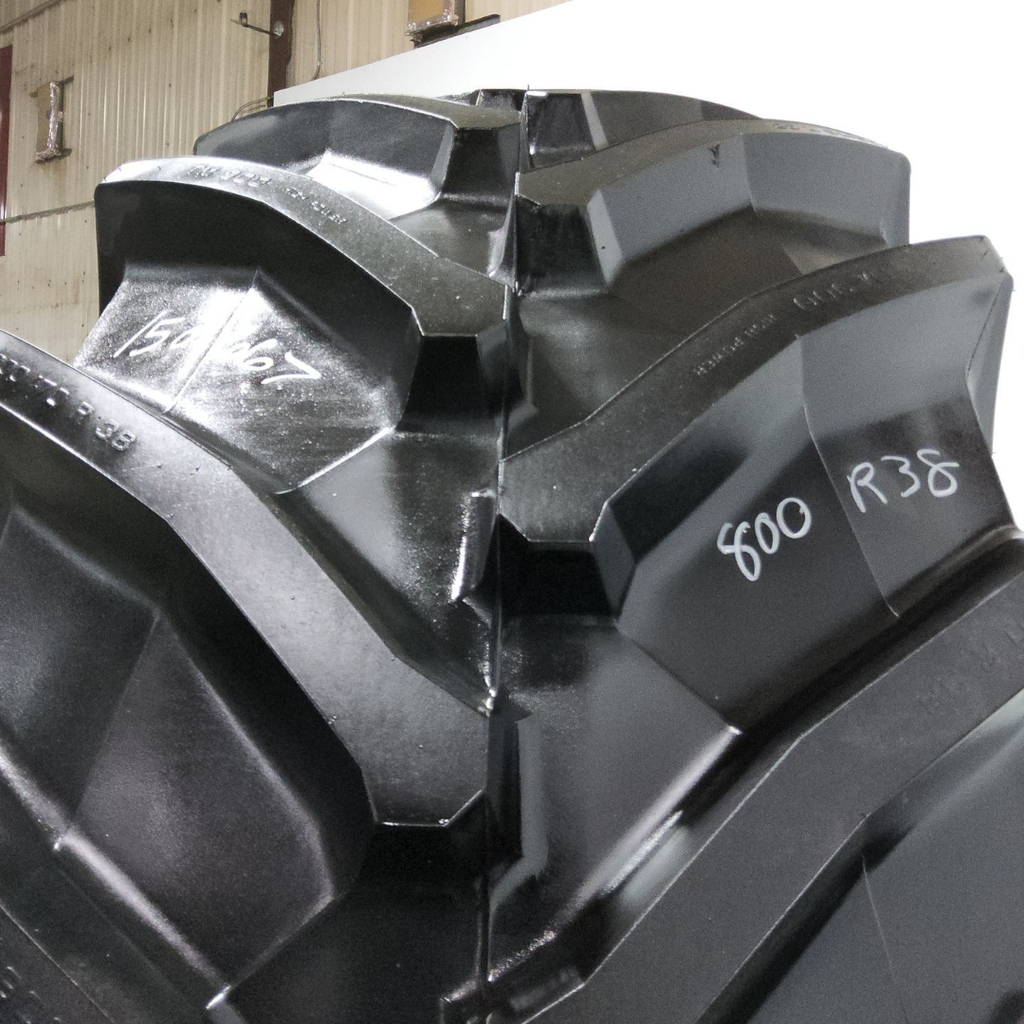 800/70R38 Trelleborg TM900 High Power R-1W 178D 99%