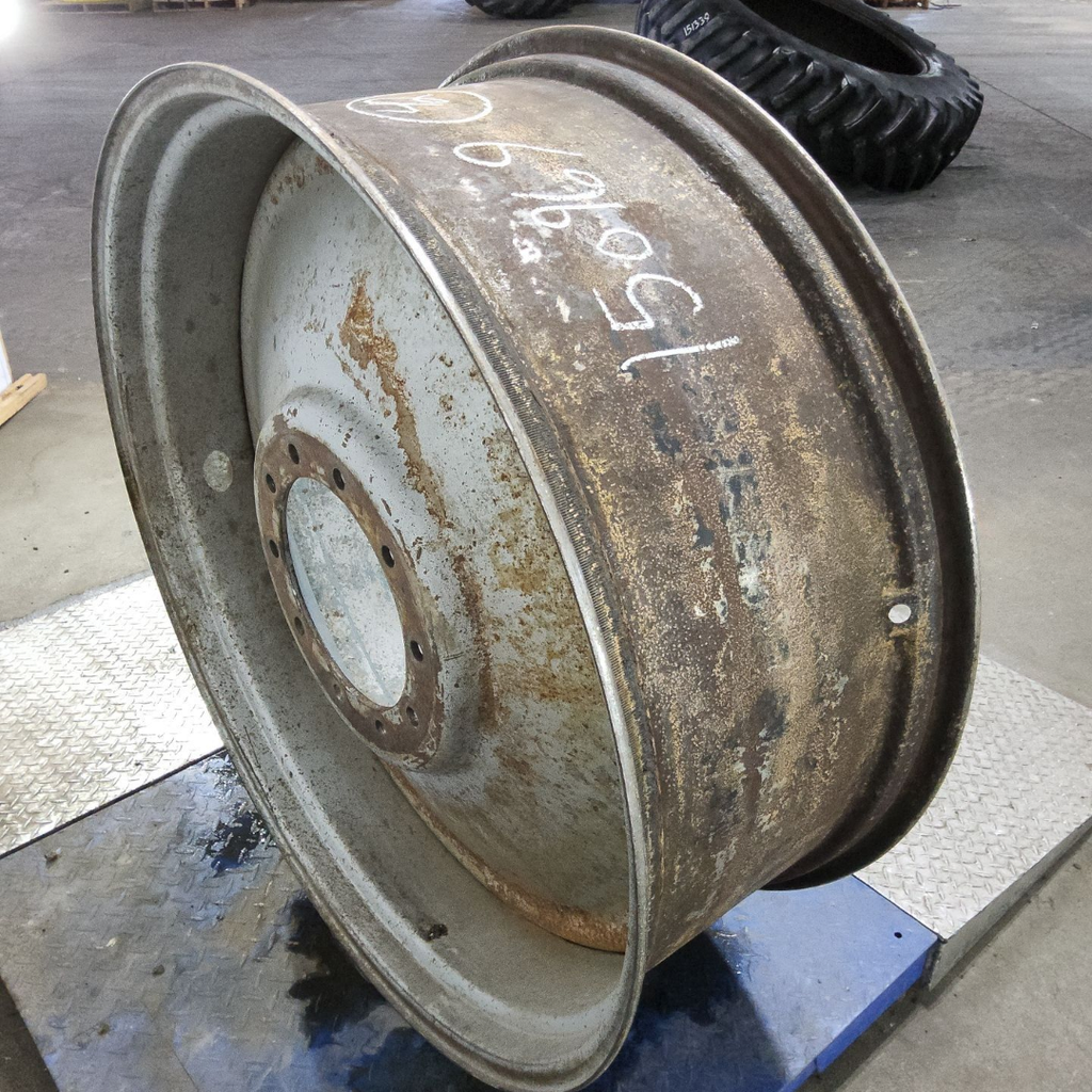 16"W x 42"D, Case IH Silver Mist 10-Hole Formed Plate