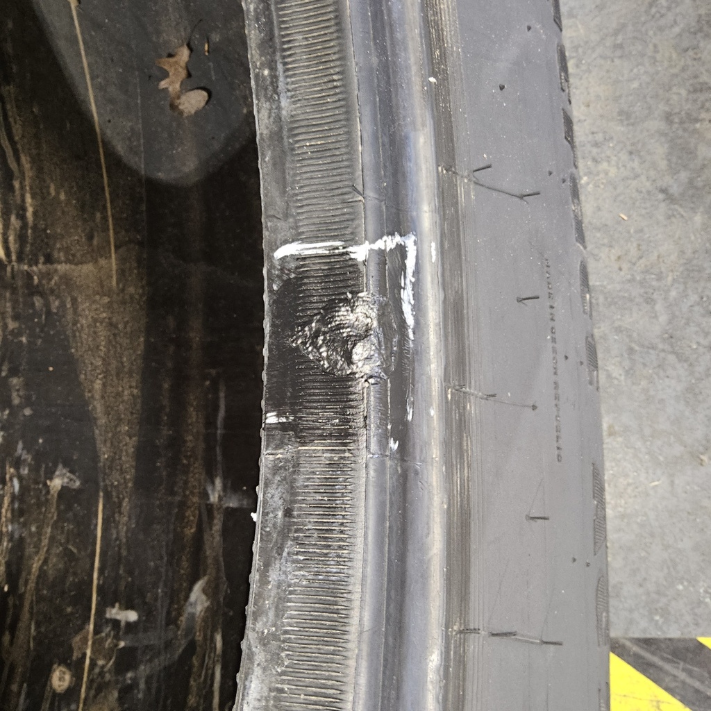 800/65R32 Continental AC70 Radial R-1W 172A8 75%