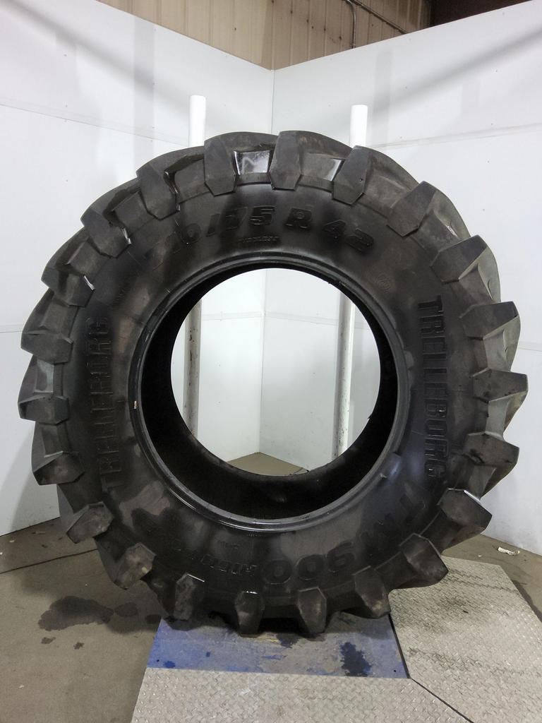 710/75R42 Trelleborg TM900 High Power R-1W 175D 80%