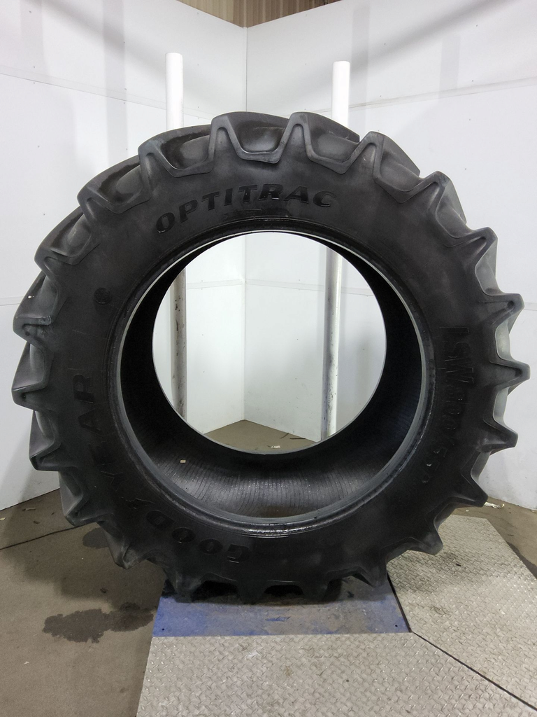 LSW800/55R46 Goodyear Farm DT830 Optitrac R-1W 178D 85%