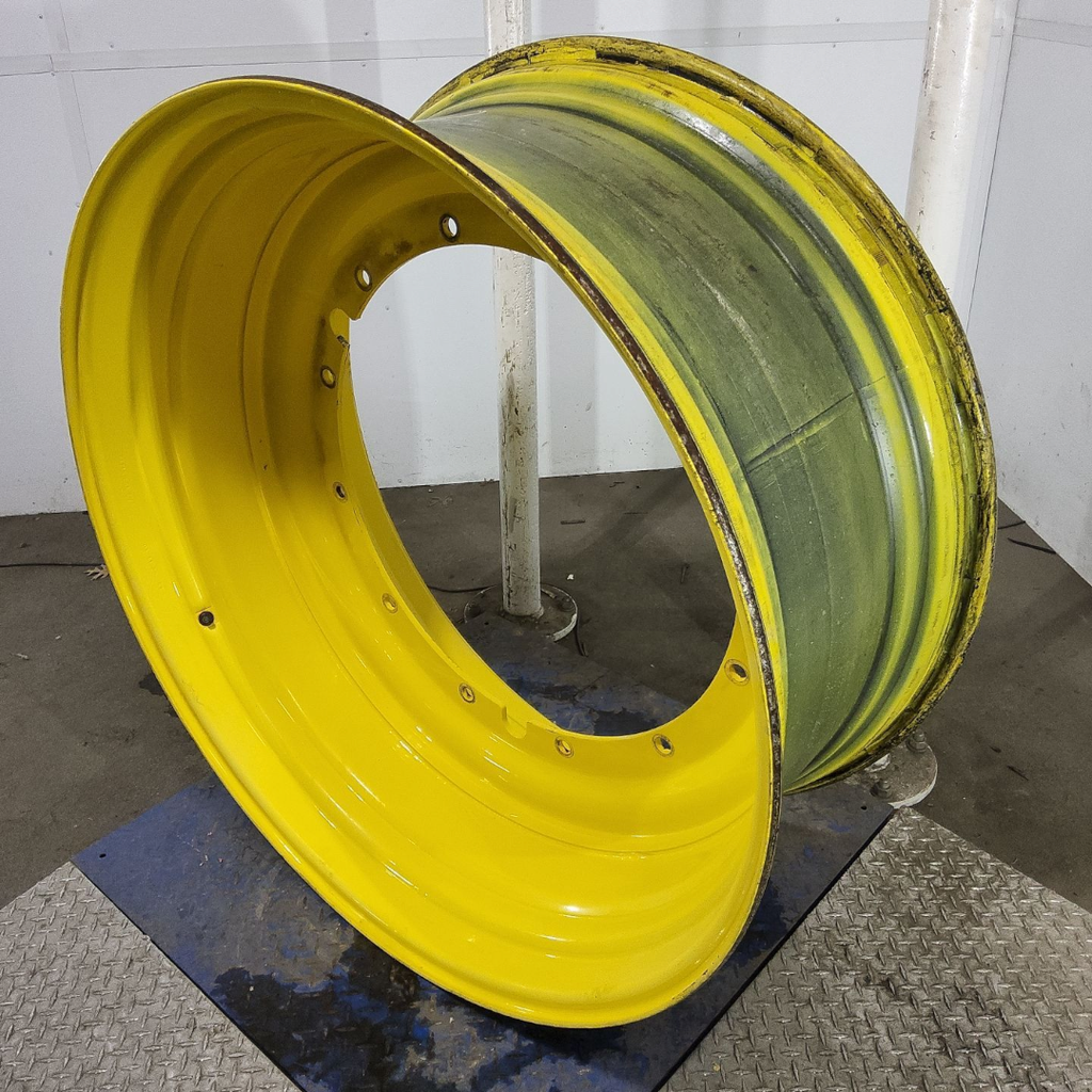 20"W x 46"D, John Deere Yellow 12-Hole Stub Disc Sprayer