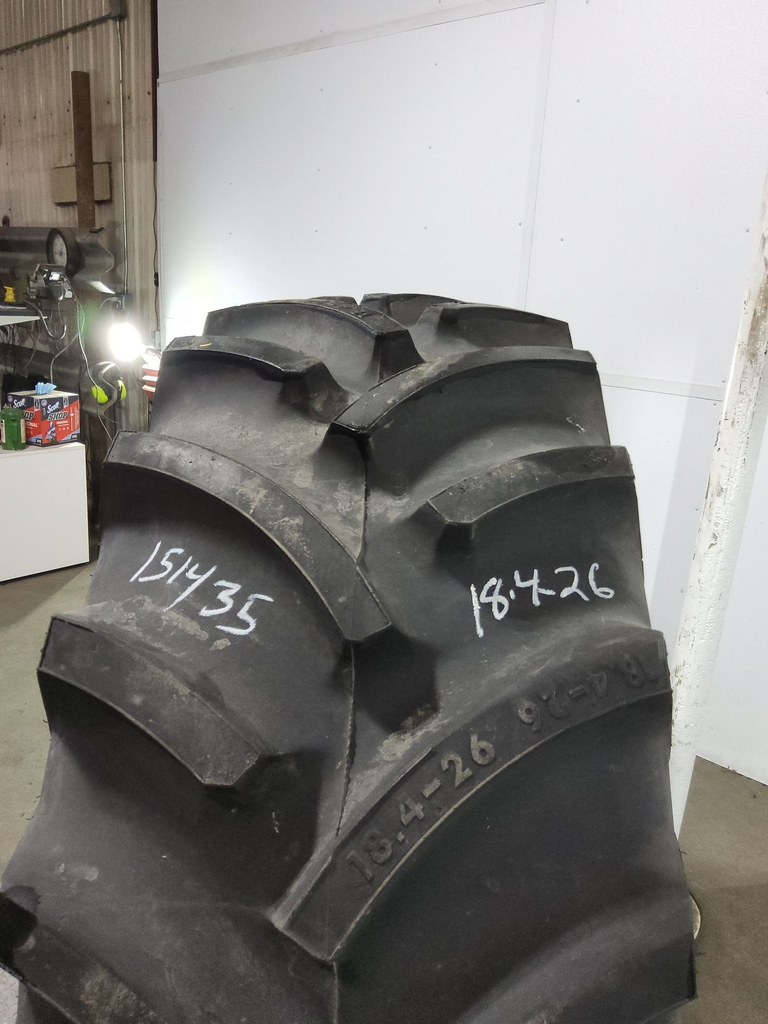 18.4-26 Titan Farm Hi Traction Lug R-1 C (6 Ply), 95%