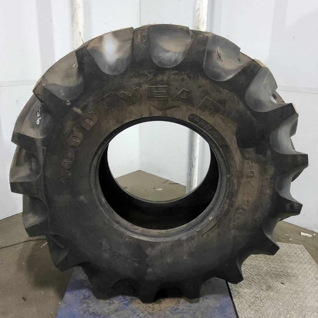 620/75R26 Goodyear Farm DT820 R-1W 166A8 99%