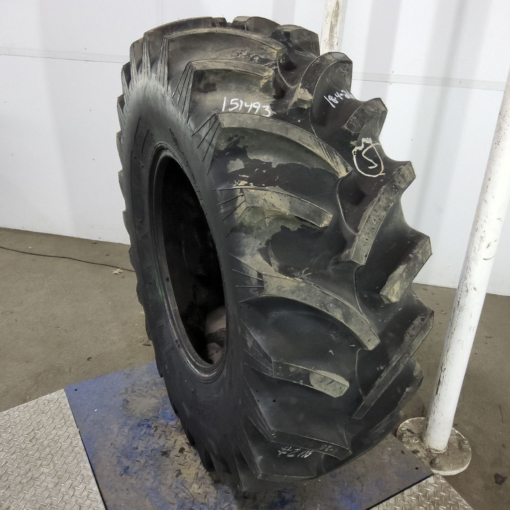 18.4-26 Titan Farm Hi Traction Lug R-1 C (6 Ply), 99%