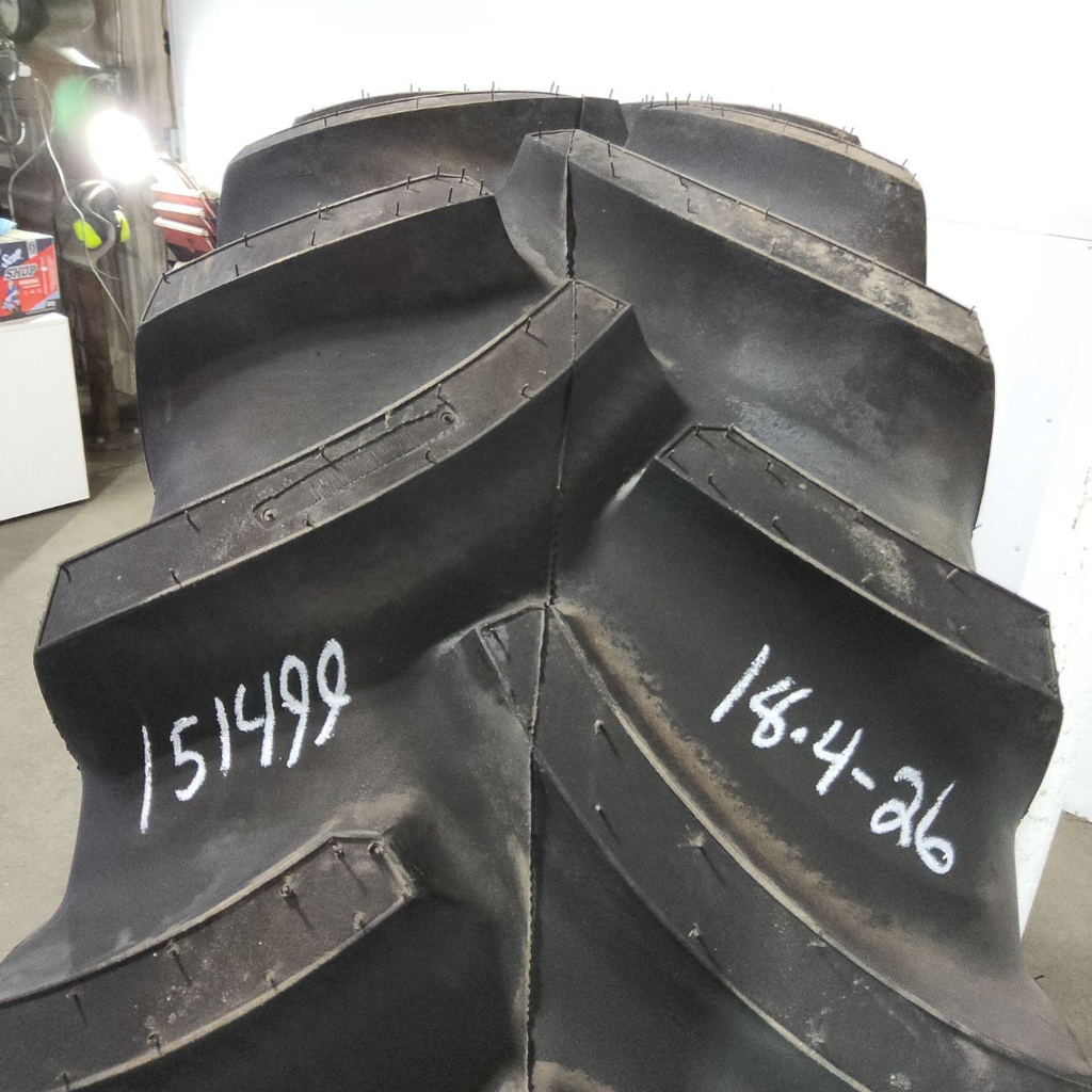 18.4-26 Titan Farm Hi Traction Lug R-1 C (6 Ply), 99%