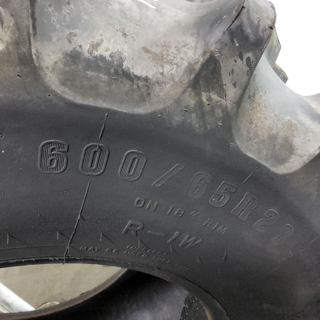 600/65R28 Firestone Radial All Traction DT R-1W 147B 99%
