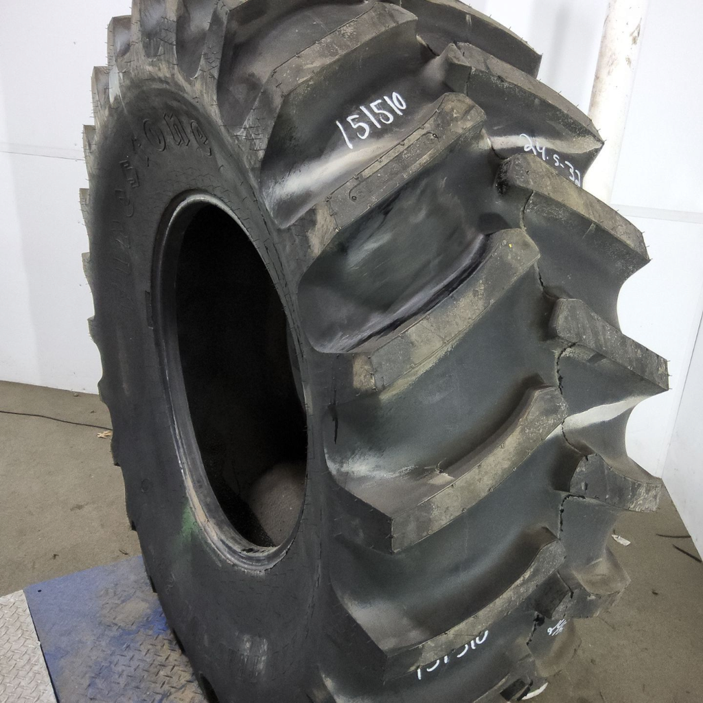 24.5-32 Firestone Super All Traction 23 R-1 F (12 Ply), 99%