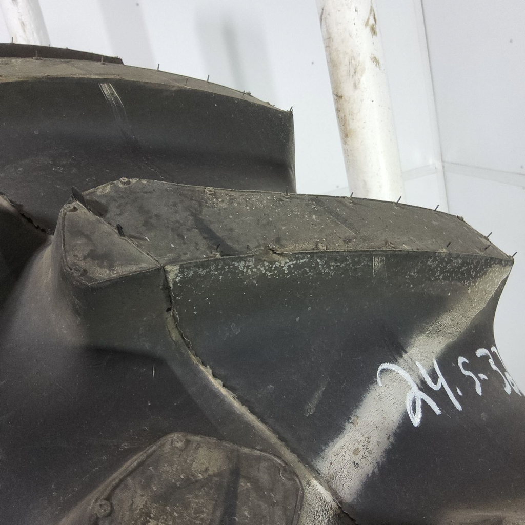 24.5-32 Firestone Super All Traction 23 R-1 F (12 Ply), 99%