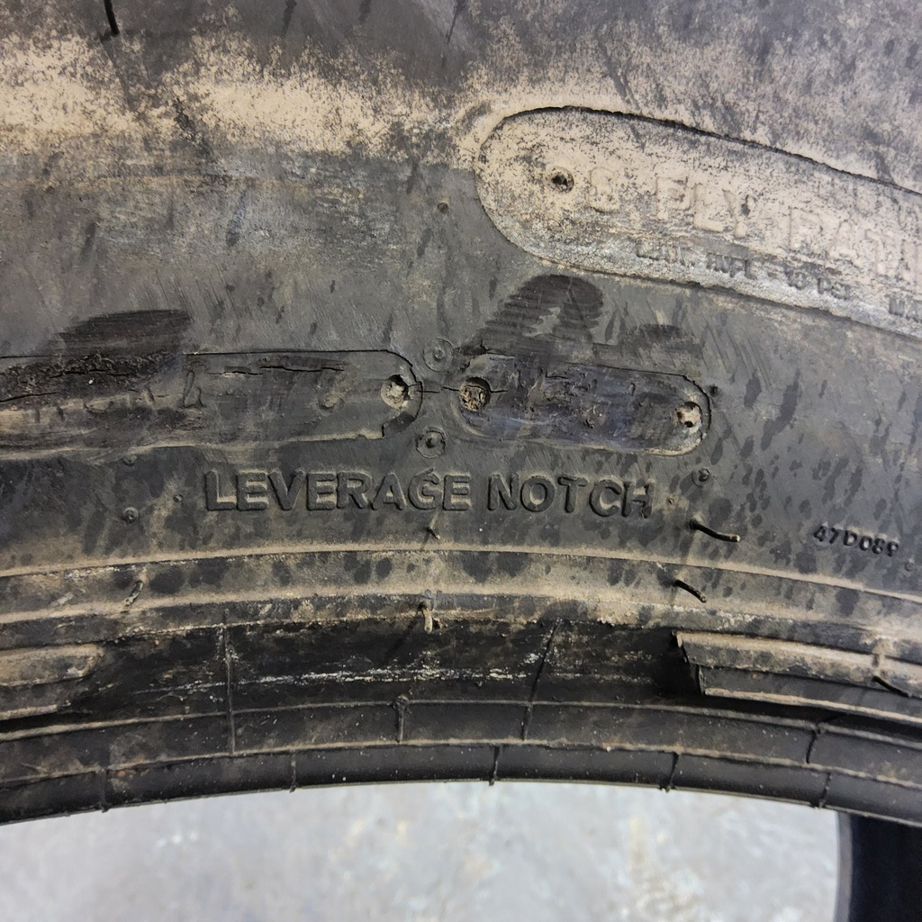 20.8-38 Titan Farm Hi Traction Lug R-1 E (10 Ply), 99%