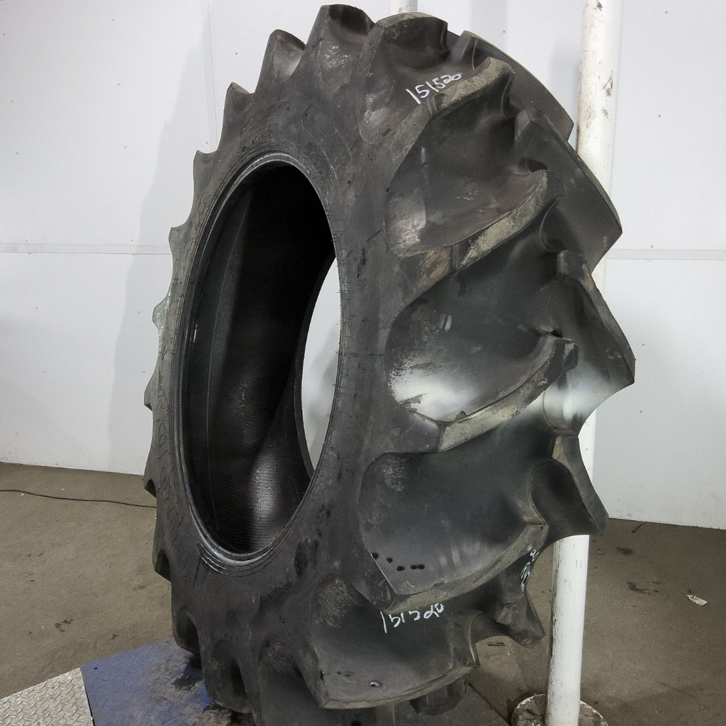 520/85R42 Goodyear Farm Special Sure Grip Radial TD8 R-2 157B 99%