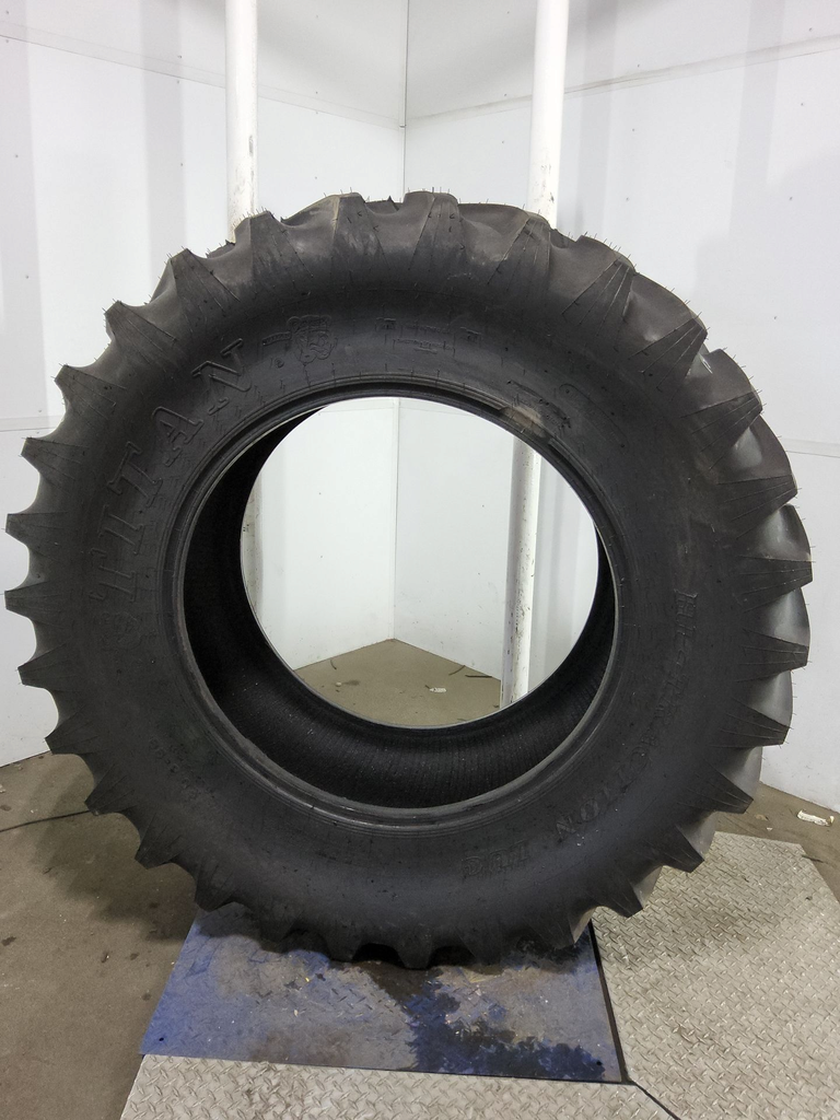 20.8-38 Titan Farm Hi Power Lug R-1 D (8 Ply), 99%