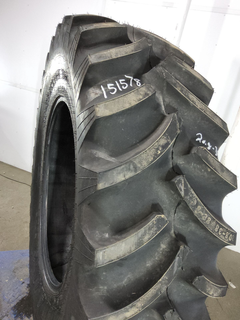 20.8-38 Titan Farm Hi Traction Lug R-1 D (8 Ply), 99%