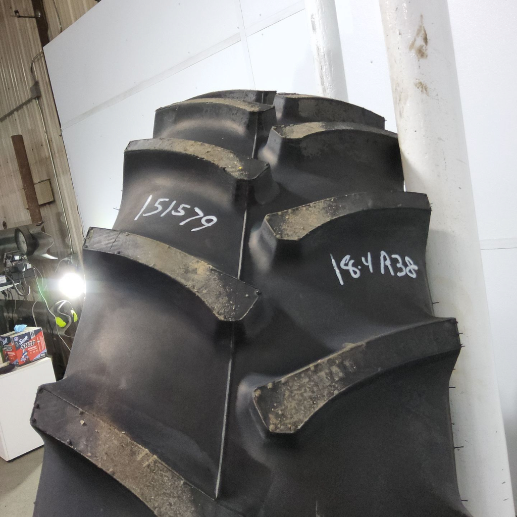 18.4R38 Firestone Radial 23 R-1 146B