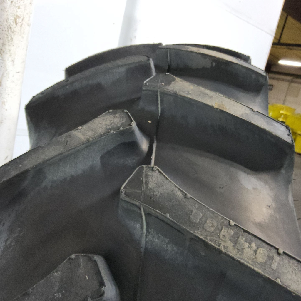18.4R38 Firestone Radial 23 R-1 146B