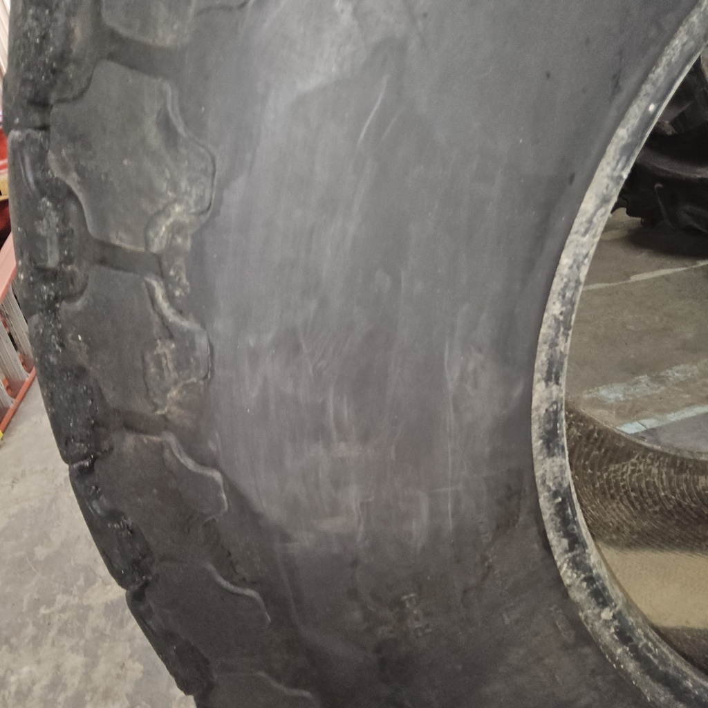 24.5-32 Firestone All Non-Skid Tractor R-3 H (16 Ply), 80%