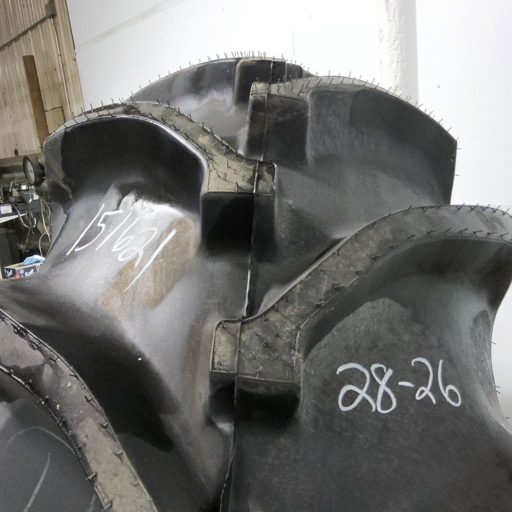 28L-26 Goodyear Farm Special Sure Grip TD8 R-2 F (12 Ply), 99%