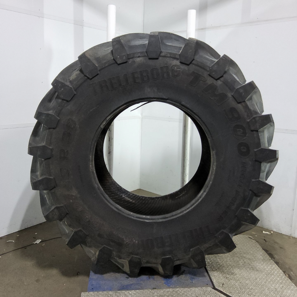 650/85R38 Trelleborg TM900 High Power R-1W 173D 99%