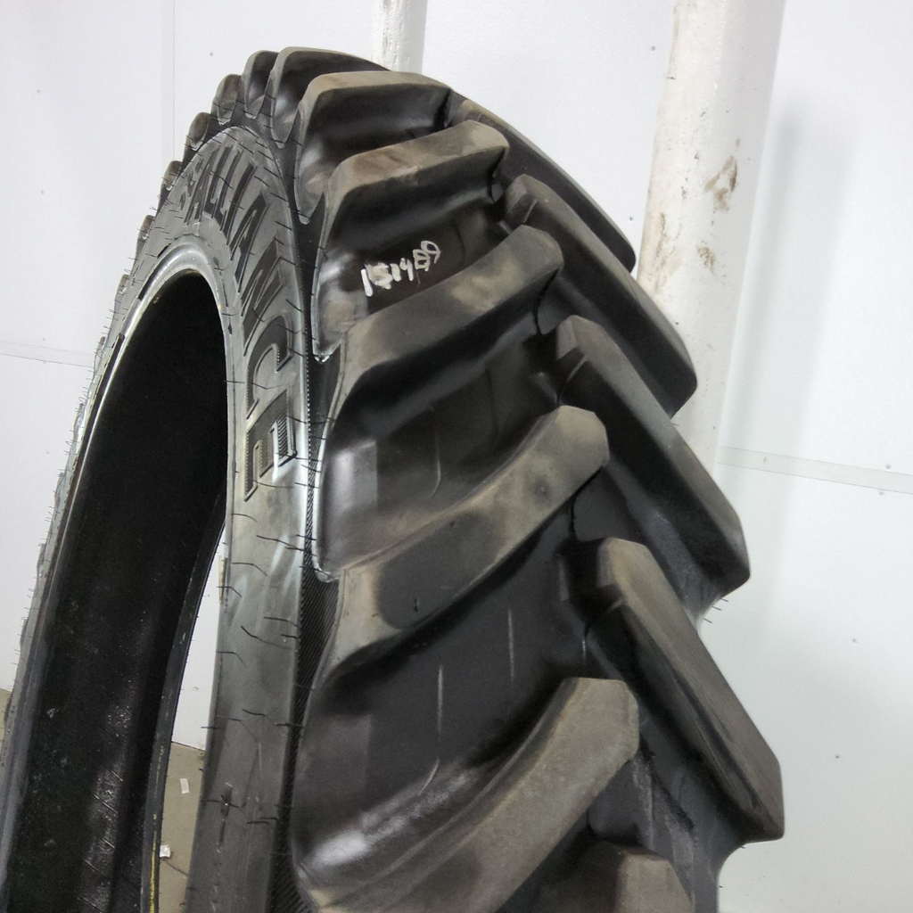 VF320/90R50 Alliance 354 Agriflex+  R-1W 166D 85%