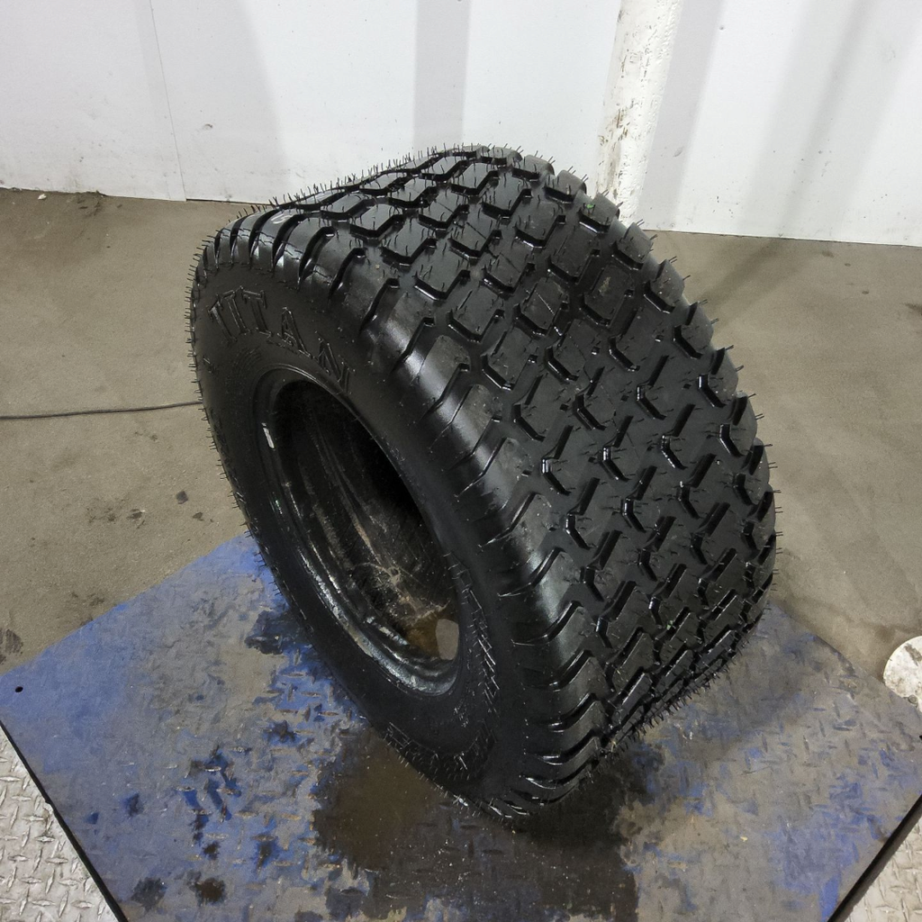 31x13.50-15NHS Titan Farm Multi Trac C/S HF-1 F (12 Ply)