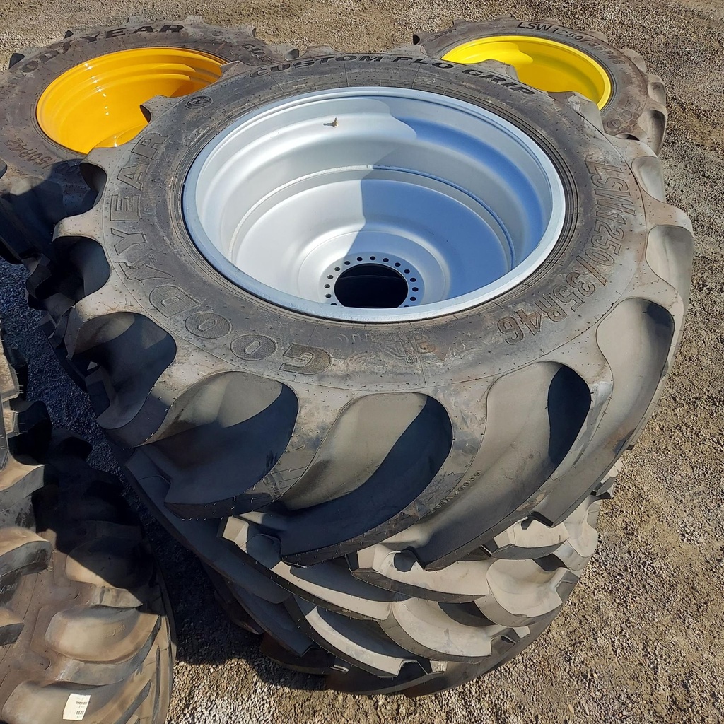 LSW1250/35R46 Goodyear Farm Custom Flow Grip R-2 on Case IH Silver Mist 20-Hole Formed Plate