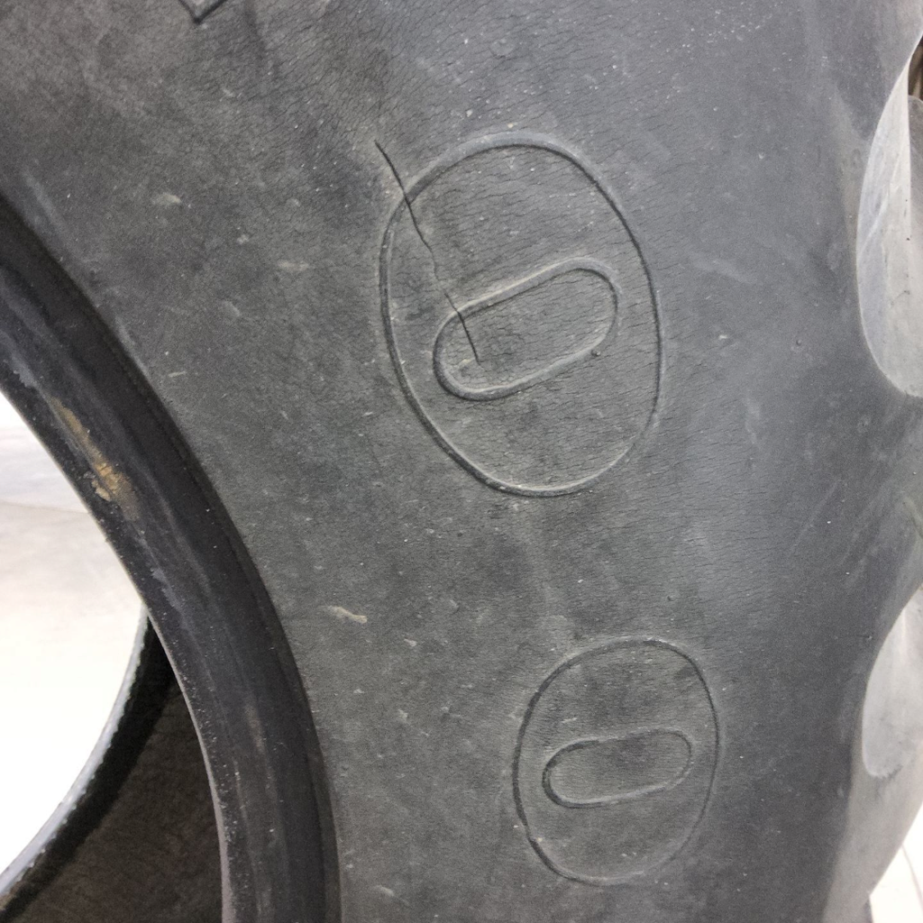 14.9-24 Goodyear Farm Dyna Torque II R-1 D (8 Ply), 75%