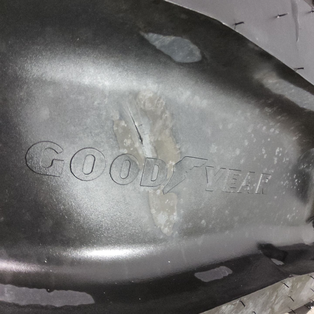 LSW1100/45R46 Goodyear Farm DT930 R-1W 195D 99%